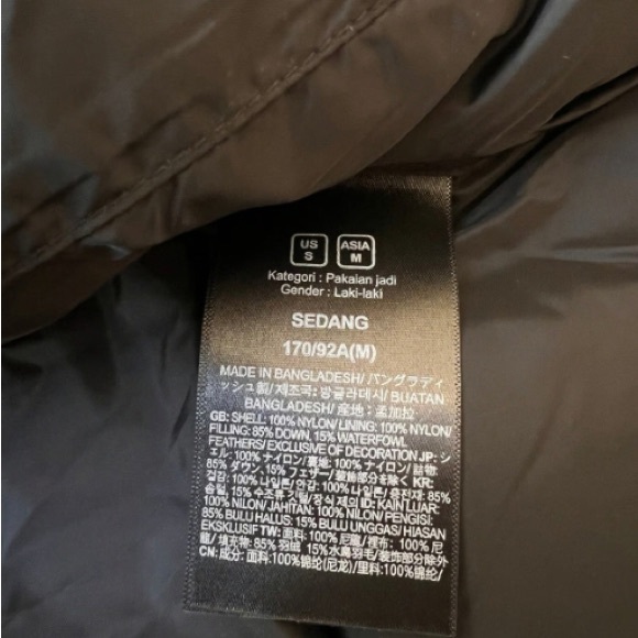 The North Face Black 700 Series Nuptse Puffer - Picture 5 of 11